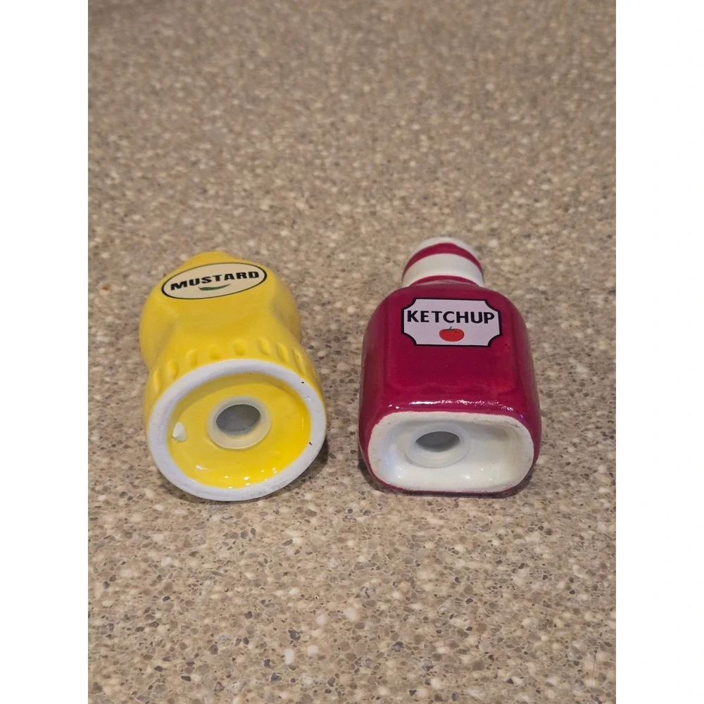 Ceramic Ketchup and Mustard Salt and Pepper Shaker Set Diner Style 3.75